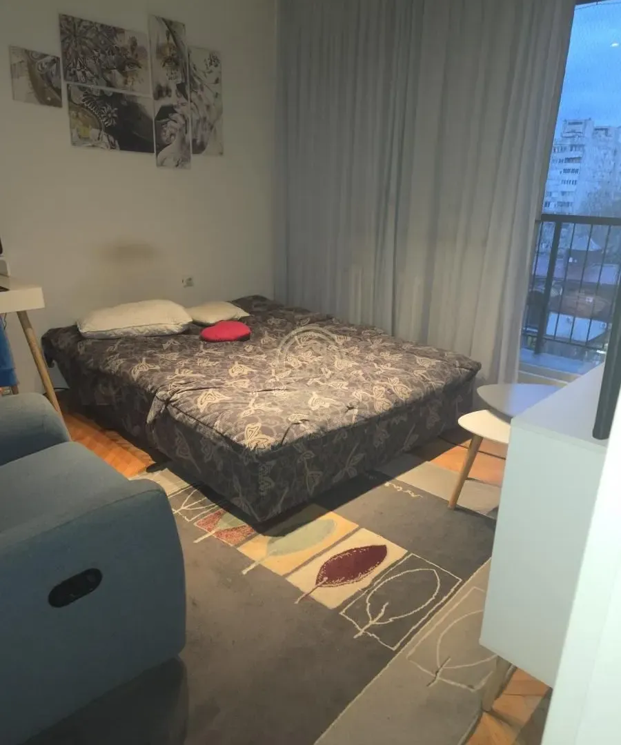 Prodaja, trosoban stan, 85m², Medijana, Niš