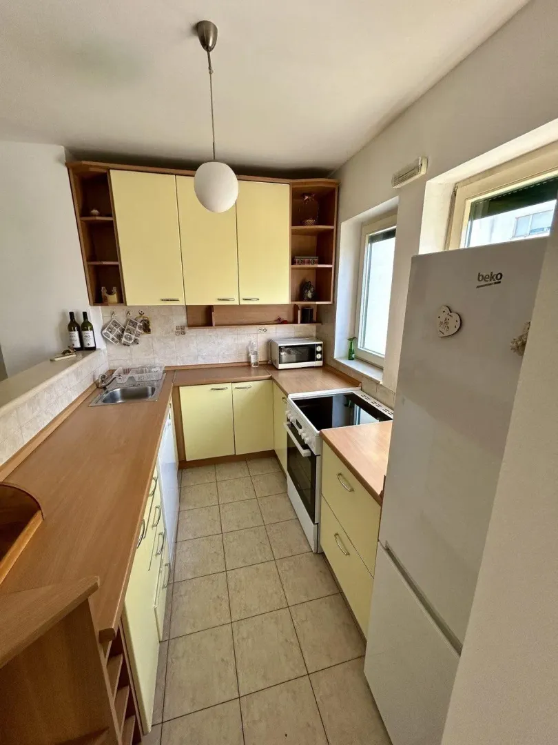 Izdavanje, jednosoban stan, 56m², Preko Morače, Podgorica