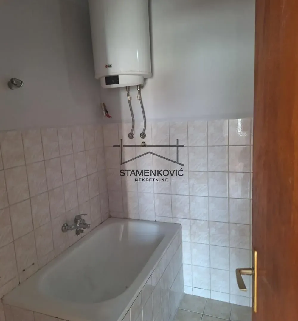 Prodaja, stan, 23m², Salajka, Novi Sad Sve Podlokacije