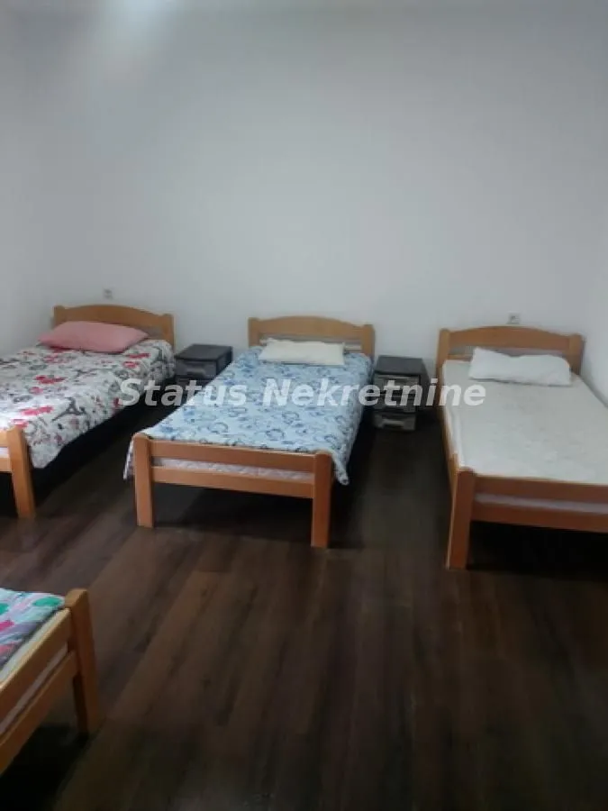 Prodaja, kuća, 261m², Inđija, Srbija