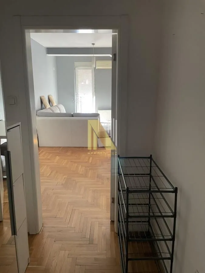Izdavanje, dvosoban stan, 57m², Bulevar Oslobodjenja, Novi Sad Sve Podlokacije