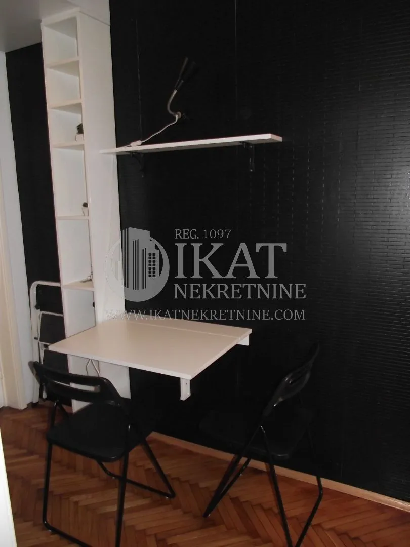 Izdavanje, stan, 25m², Stari Grad, Beograd