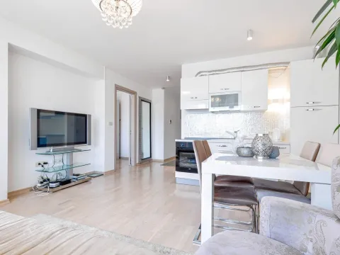 Sale, one bedroom apartment, 48m², Budva, Crna Gora - image 11