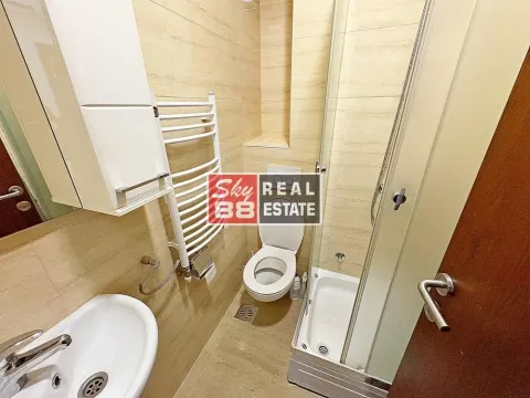 Izdavanje, četvorosoban stan, 134m², Savski Venac, Beograd - image 13