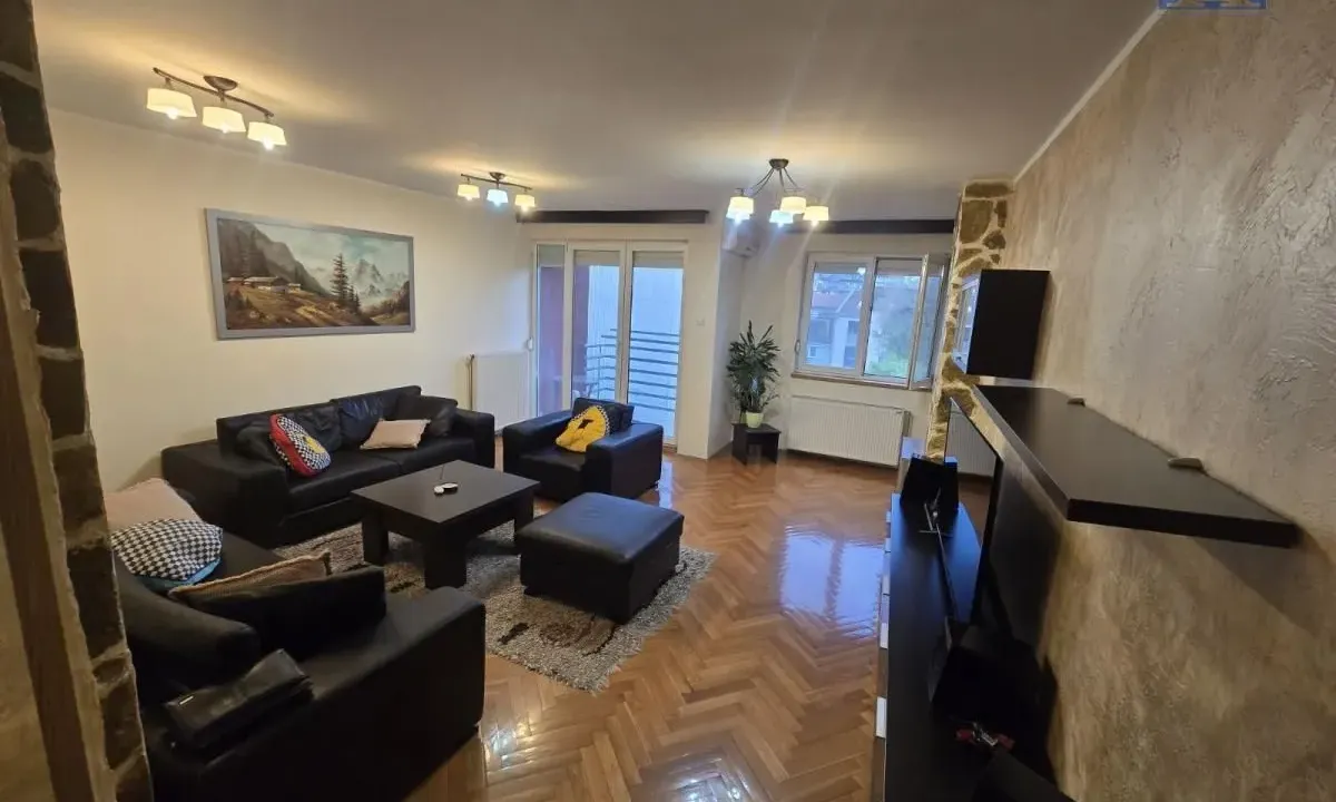 Rent, four bedroom apartment, 105m², Rotkvarija, Novi Sad Sve Podlokacije