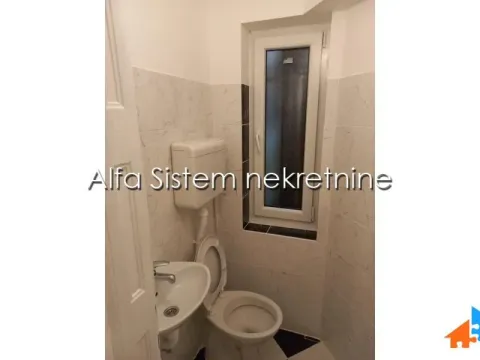 Rent, three bedroom apartment, 120m², Kalenić Pijaca, Vračar Sve Podlokacije - image 14