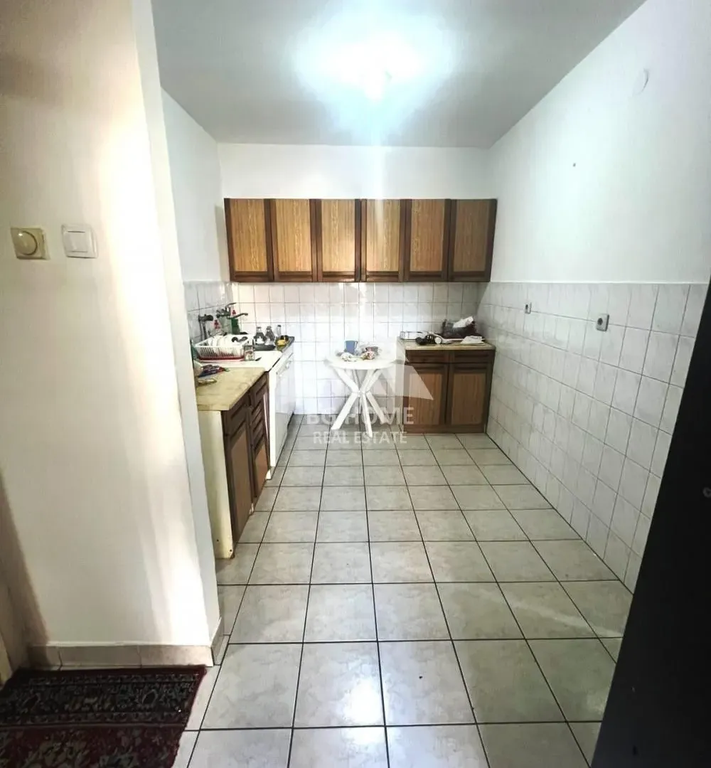 Prodaja, trosoban stan, 70m², Brace Jerković, Voždovac Sve Podlokacije