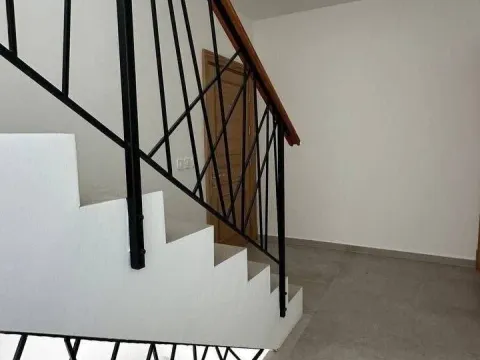 Prodaja, stan, 113m², Mrčevac, Tivat - image 7