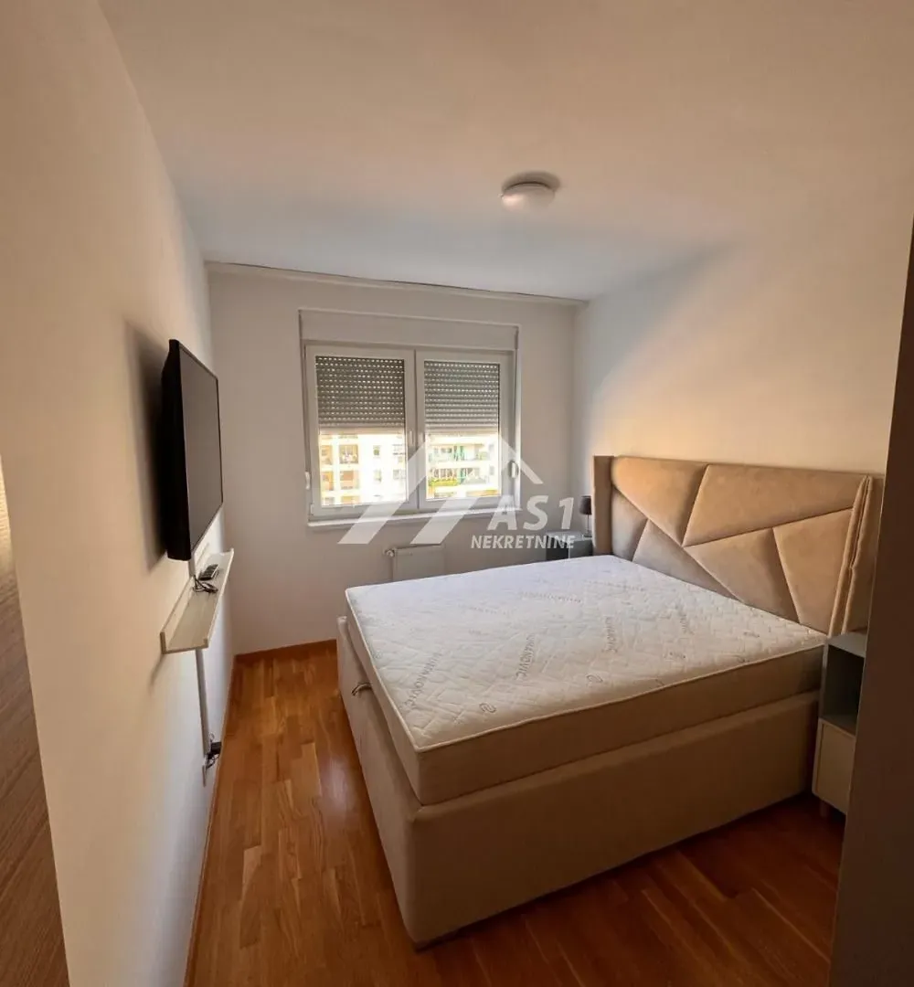 Izdavanje, trosoban stan, 70m², Jugovićevo, Novi Sad Sve Podlokacije