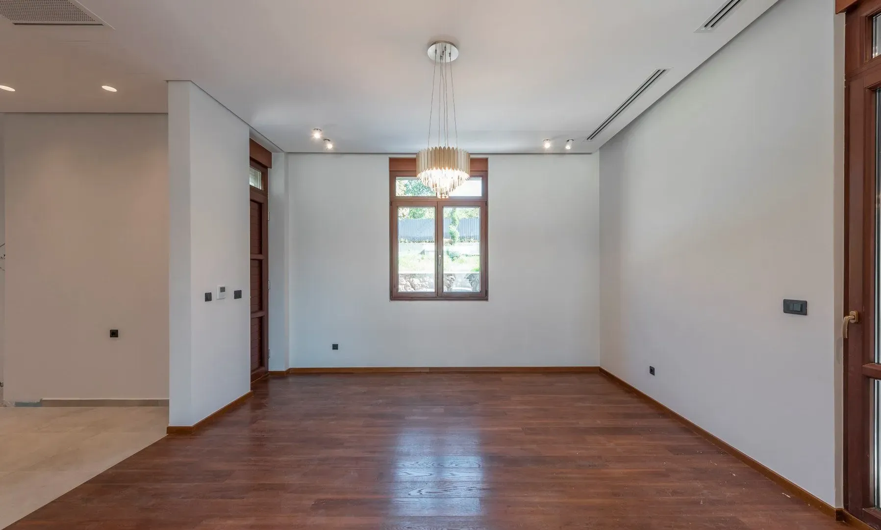 Sale, house, 492m², Mareza, Podgorica