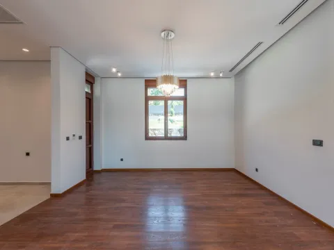 Prodaja, kuća, 492m², Mareza, Podgorica - image 15