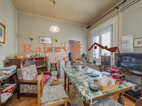 Prodaja, četvorosoban stan, 113m², Centar, Stara Pazova - image 9