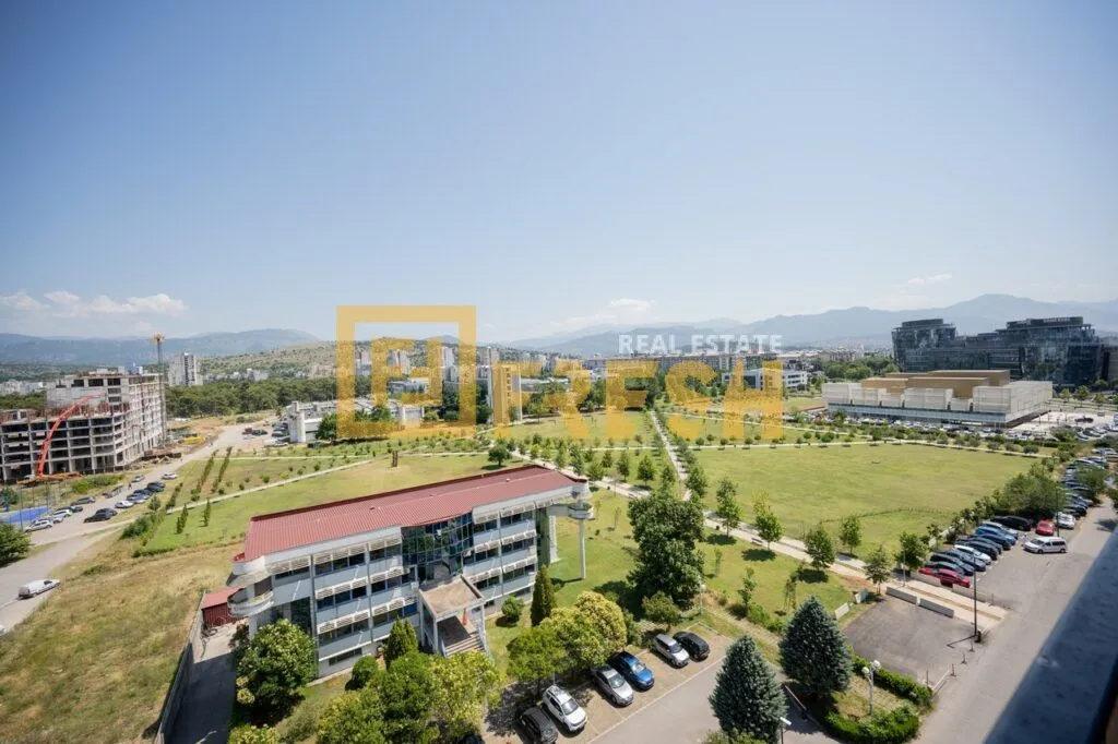 Sale, three bedroom apartment, 135m², Master Kvart, Podgorica