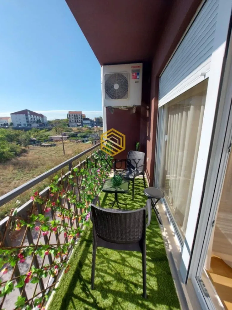Izdavanje, dvosoban stan, 63m², Cvijetin Brijeg, Podgorica