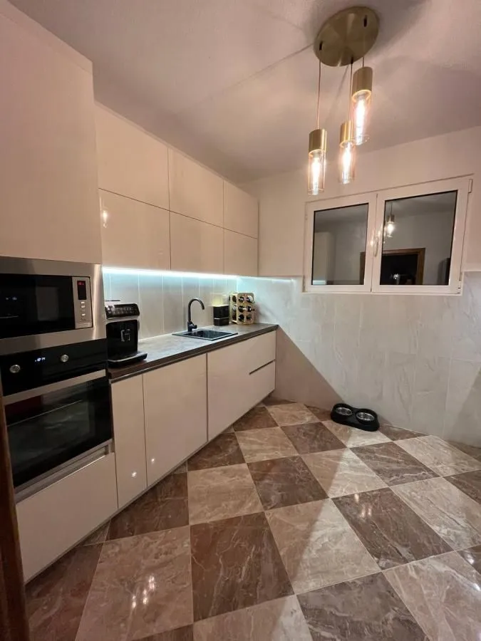 Sale, house, 175m², Šušanj, Bar