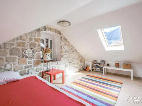 Prodaja, trosoban stan, 80m², Prčanj, Kotor - image 29