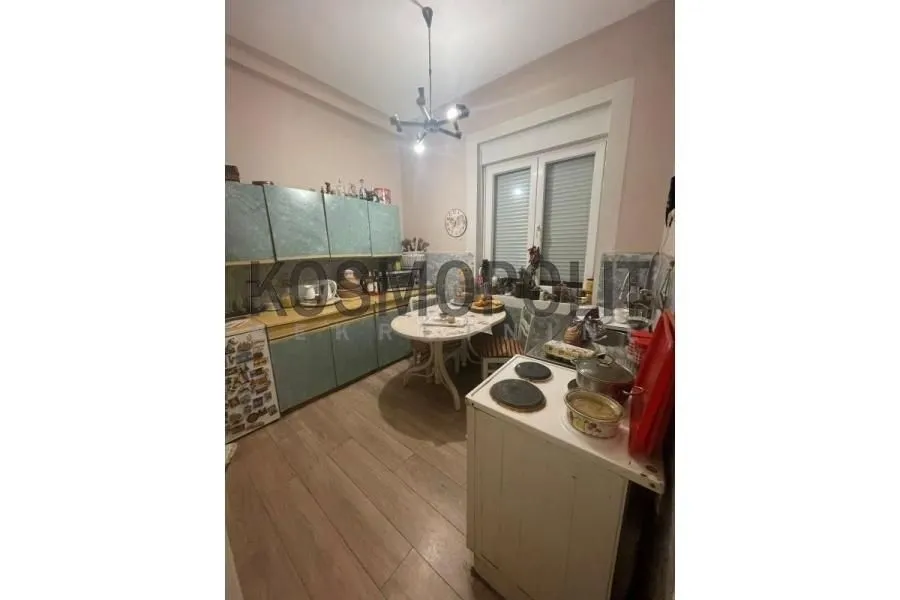 Prodaja, četvorosoban stan, 97m², Stari Grad, Beograd