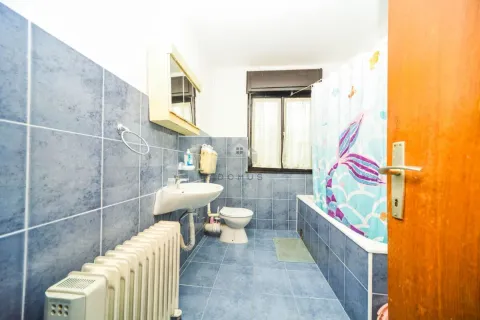 Izdavanje, trosoban stan, 100m², Zabjelo, Podgorica - image 10