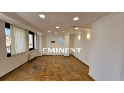 Izdavanje, poslovni prostor, 125m², Stari Grad, Beograd - image 1