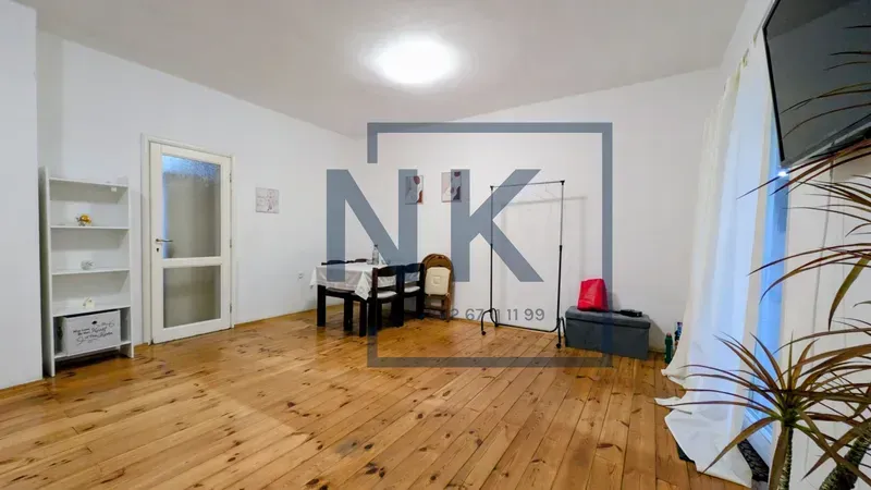 Izdavanje, kuća, 80m², Stara Varoš, Podgorica