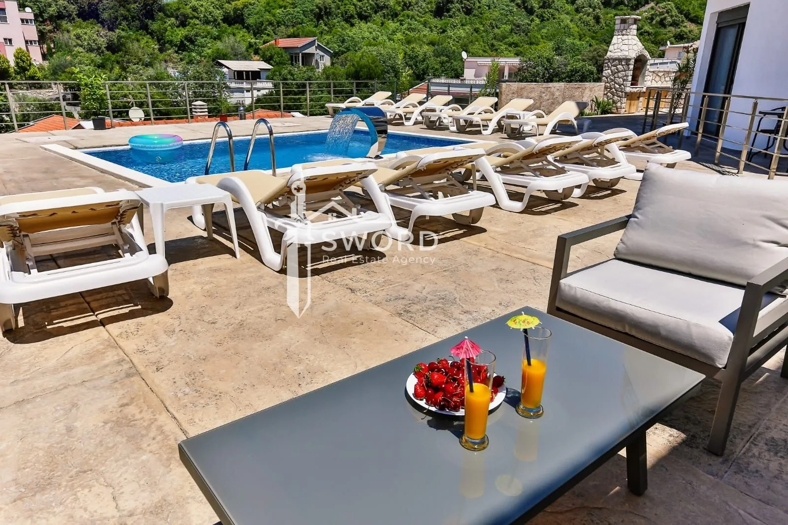Prodaja, kuća, 270m², Kruče, Ulcinj