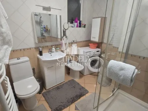 Izdavanje, četvorosoban stan, 131m², Stari Grad, Beograd - image 15