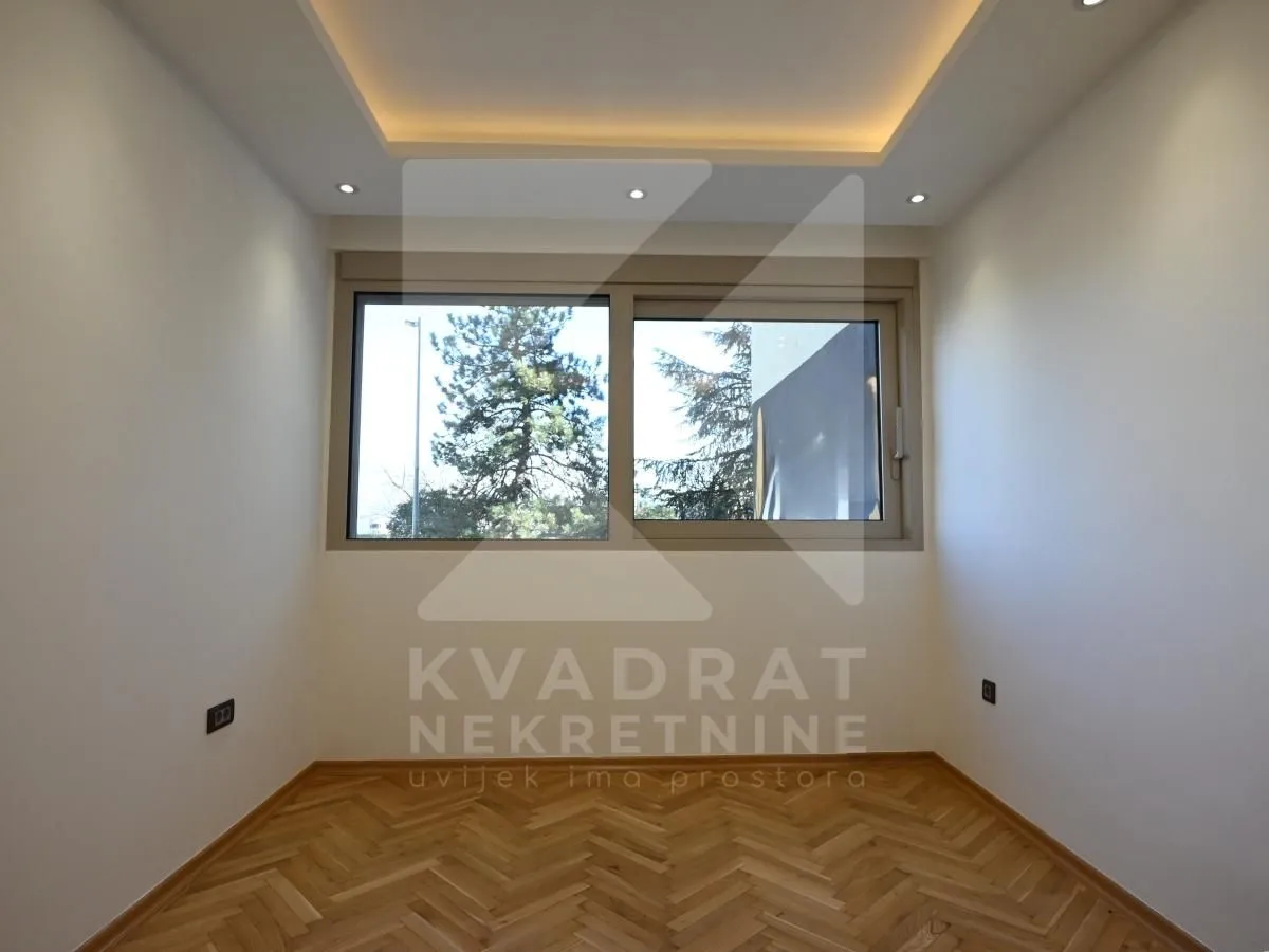 Rent, office space, 106m², Baston, Podgorica