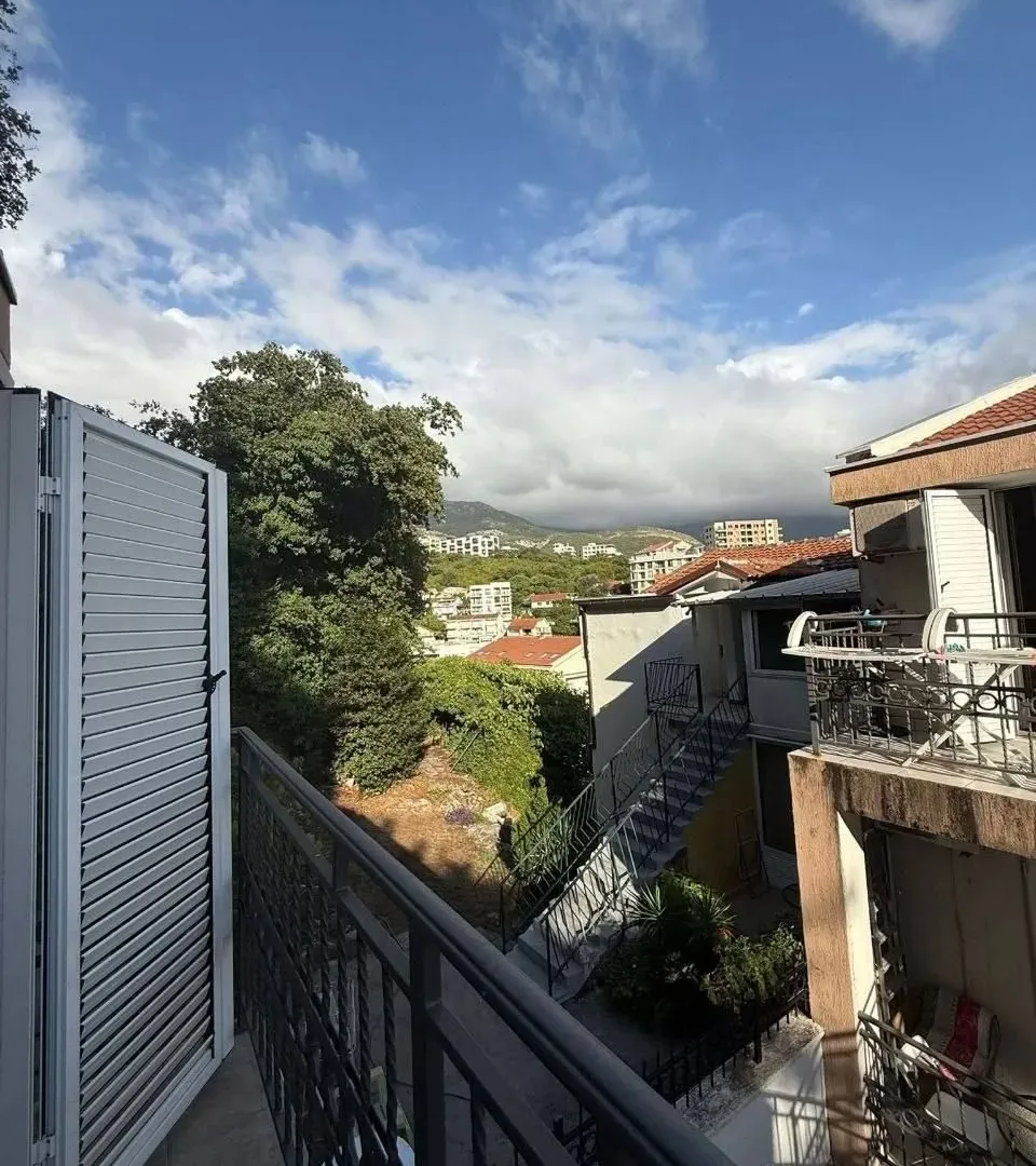 Sale, one bedroom apartment, 56m², Bečići, Budva