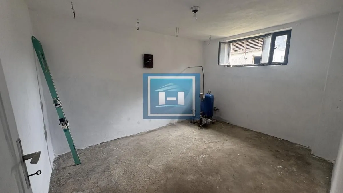 Prodaja, kuća, 157m², Ribarski put, Jagodina