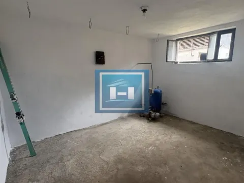 Prodaja, kuća, 157m², Ribarski put, Jagodina - image 16