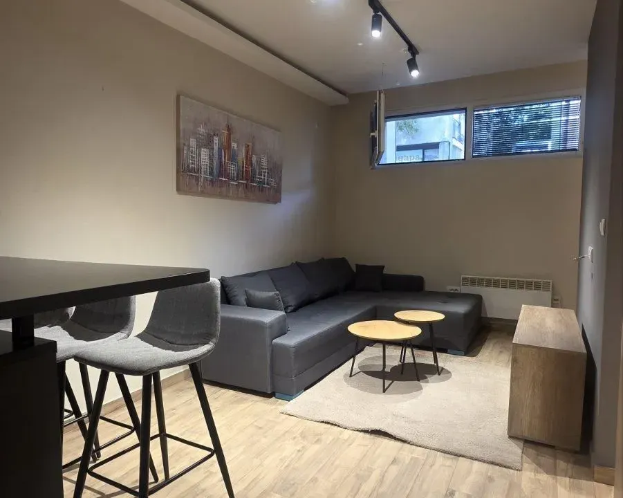 Prodaja, dvosoban stan, 38m², Đeram Pijaca, Beograd