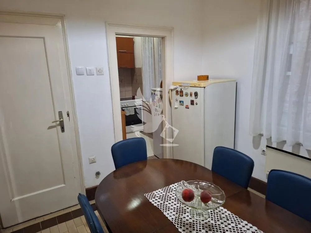 Prodaja, četvorosoban stan, 90m², Centar, Smederevo