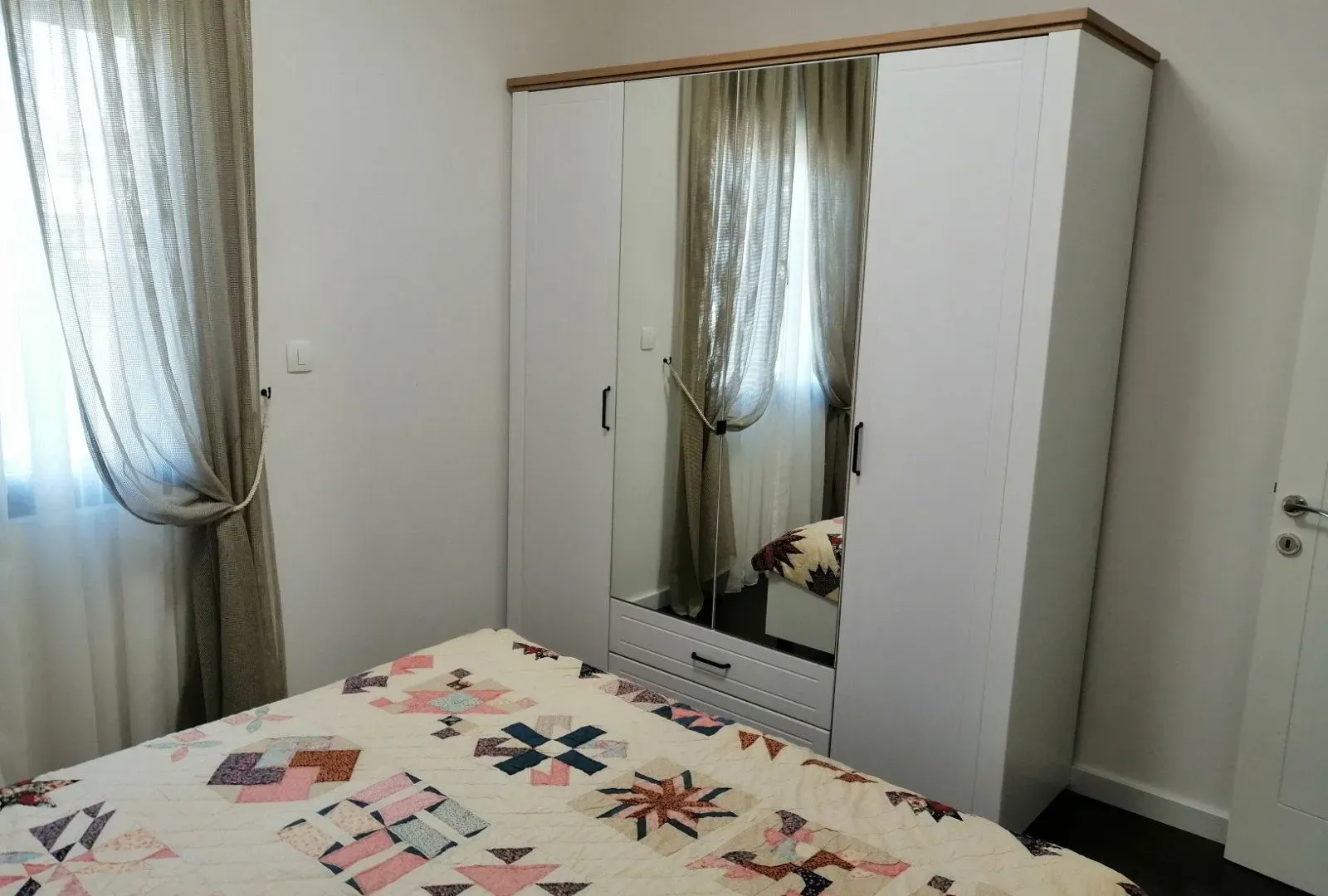 Izdavanje, jednosoban stan, 40m², 1 maj, Podgorica