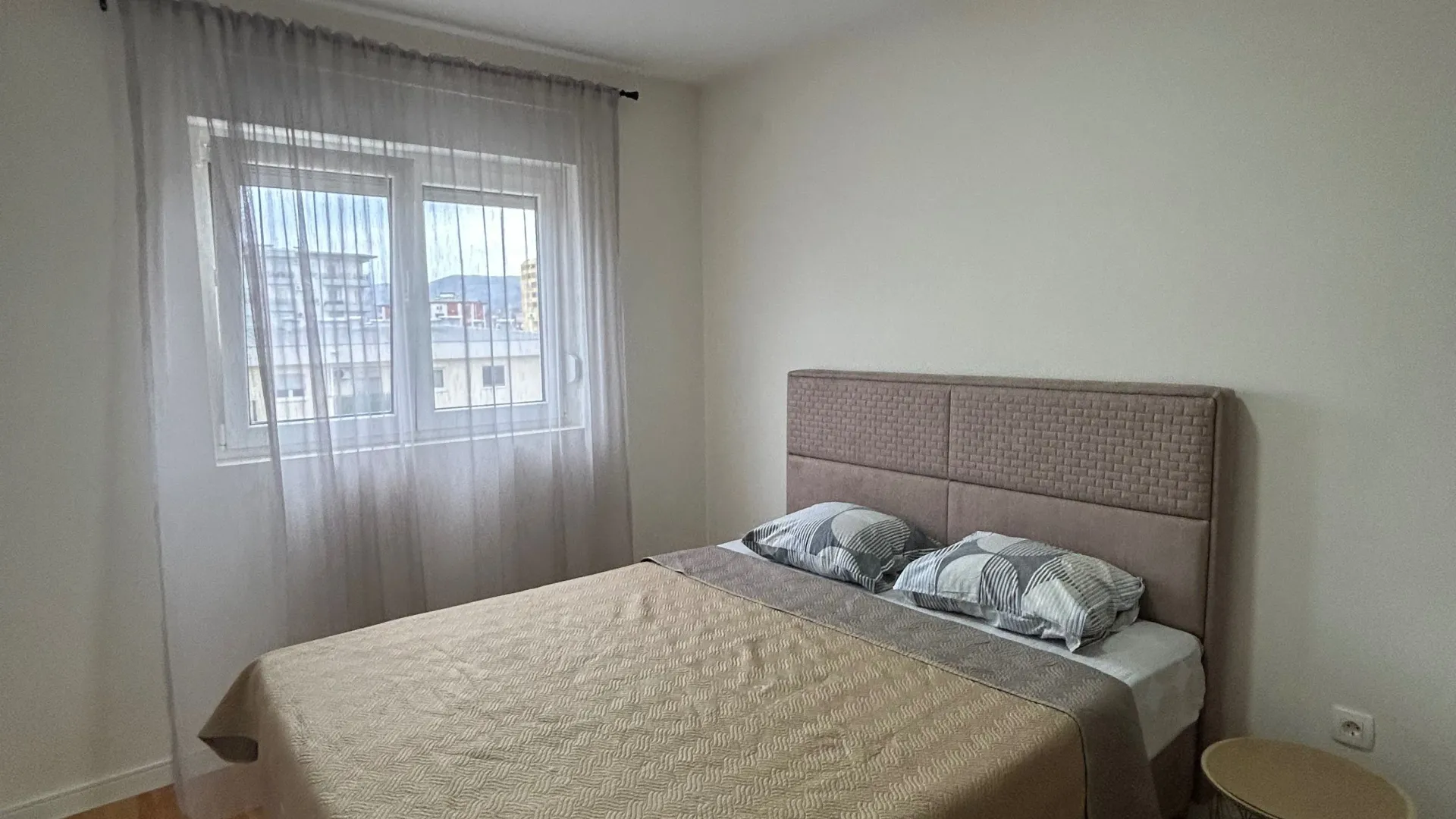 Rent, one bedroom apartment, 43m², Pobrežje, Podgorica