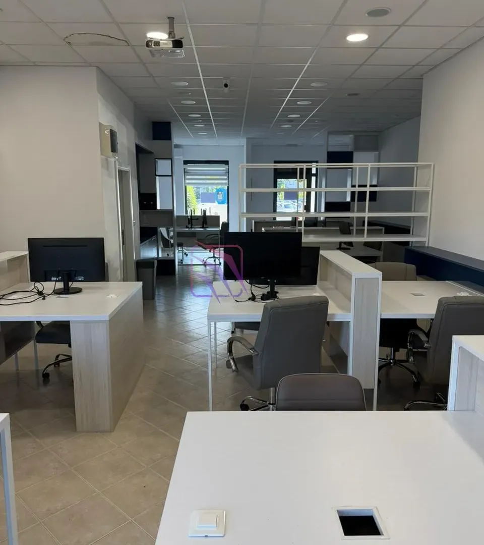 Rent, apartment, 98m², Stari Aerodrom, Podgorica