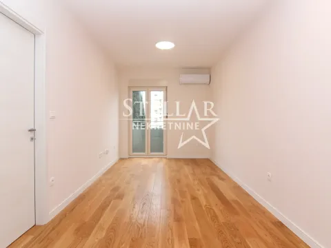 Rent, one bedroom apartment, 40m², Central Point, Podgorica - image 1