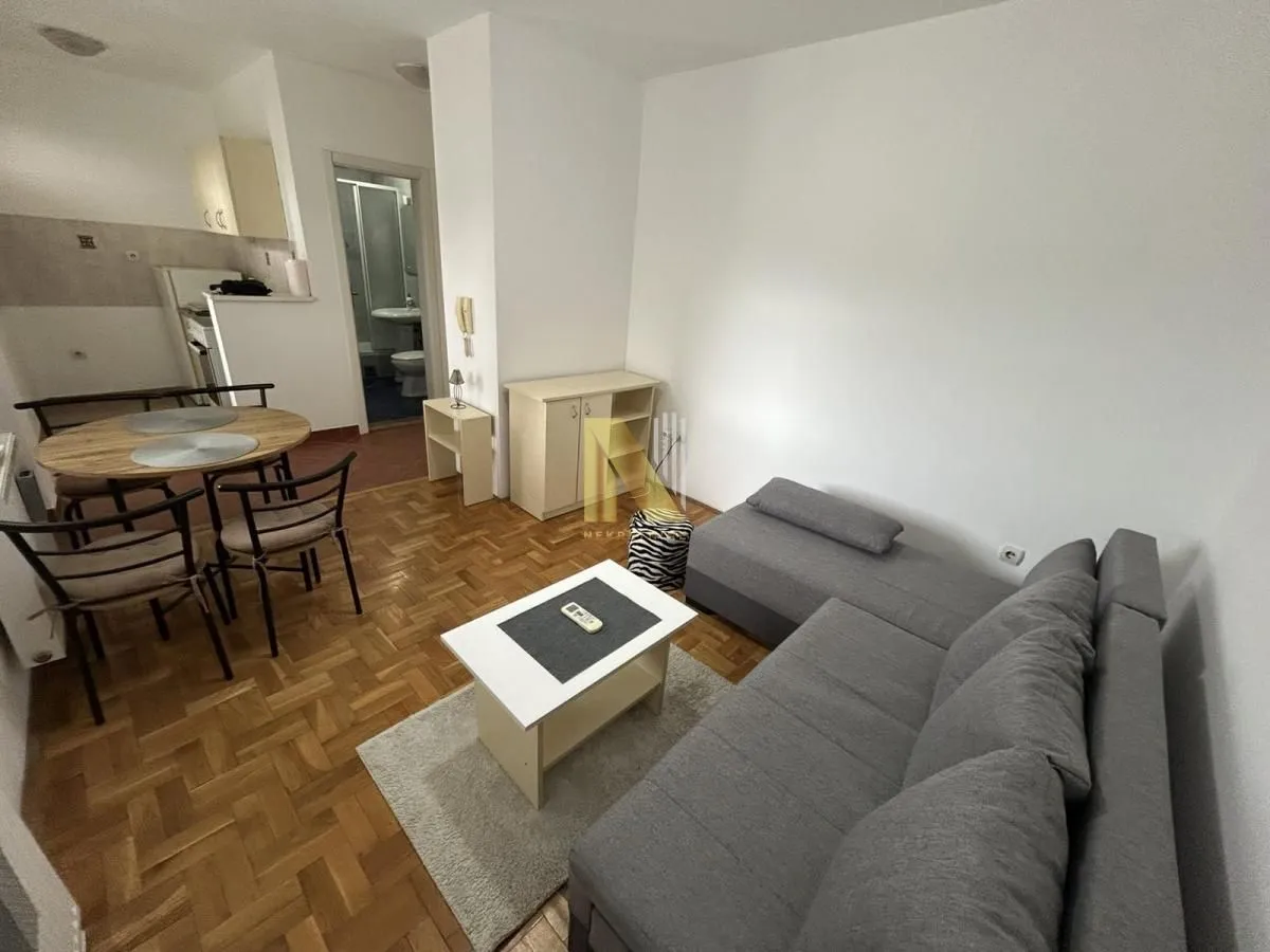 Rent, studio apartment, 26m², Bulevar Evrope, Novi Sad Sve Podlokacije