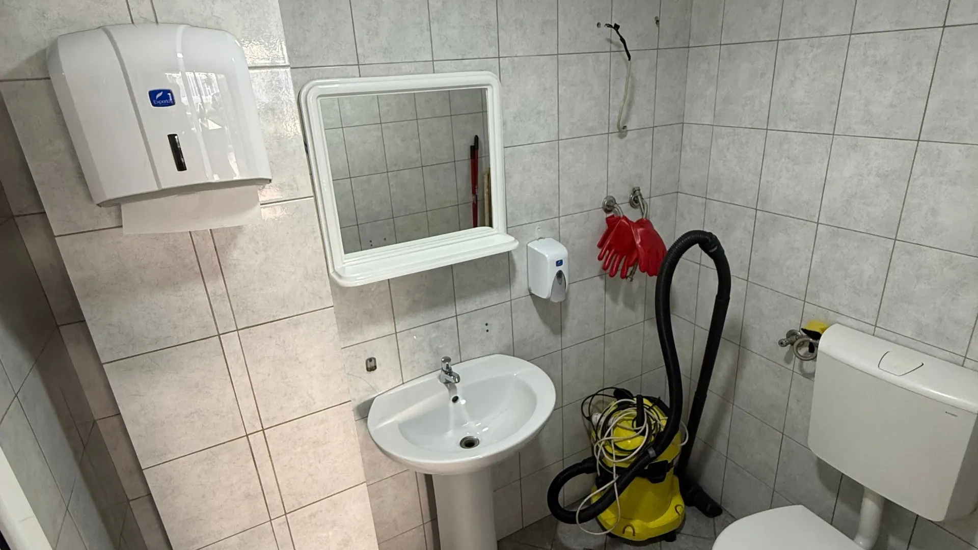 Rent, office space, 150m², Centar, Bar