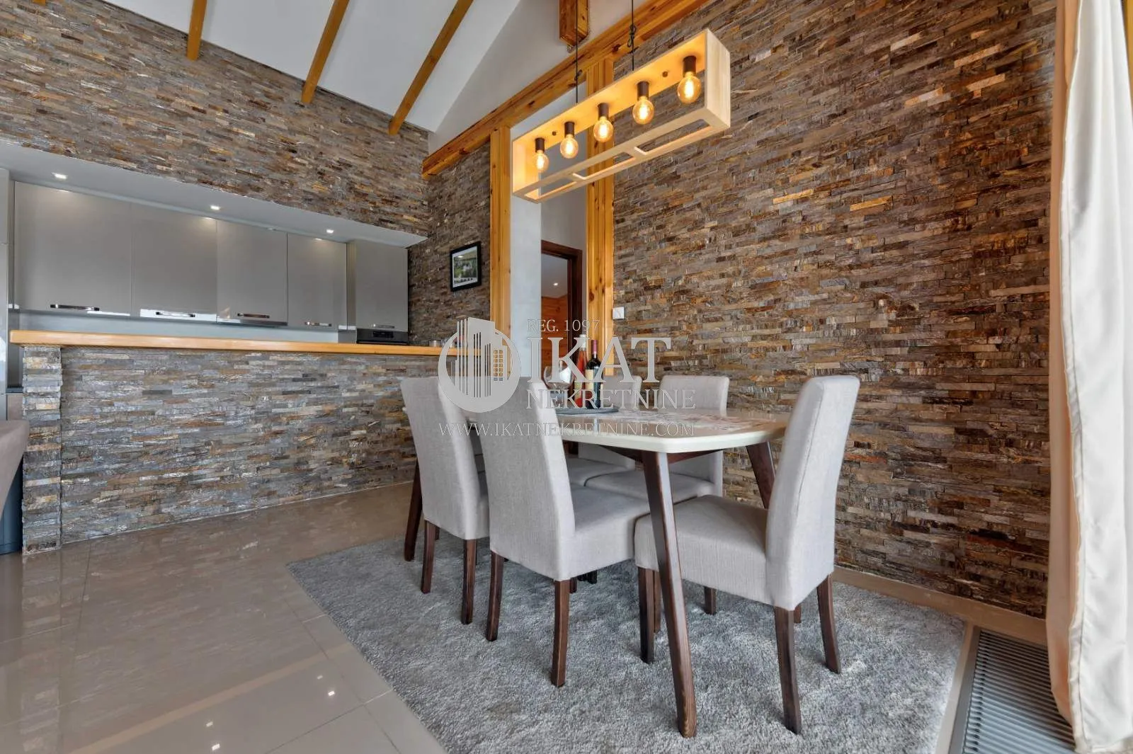 Prodaja, kuća, 152m², Zlatibor, Srbija