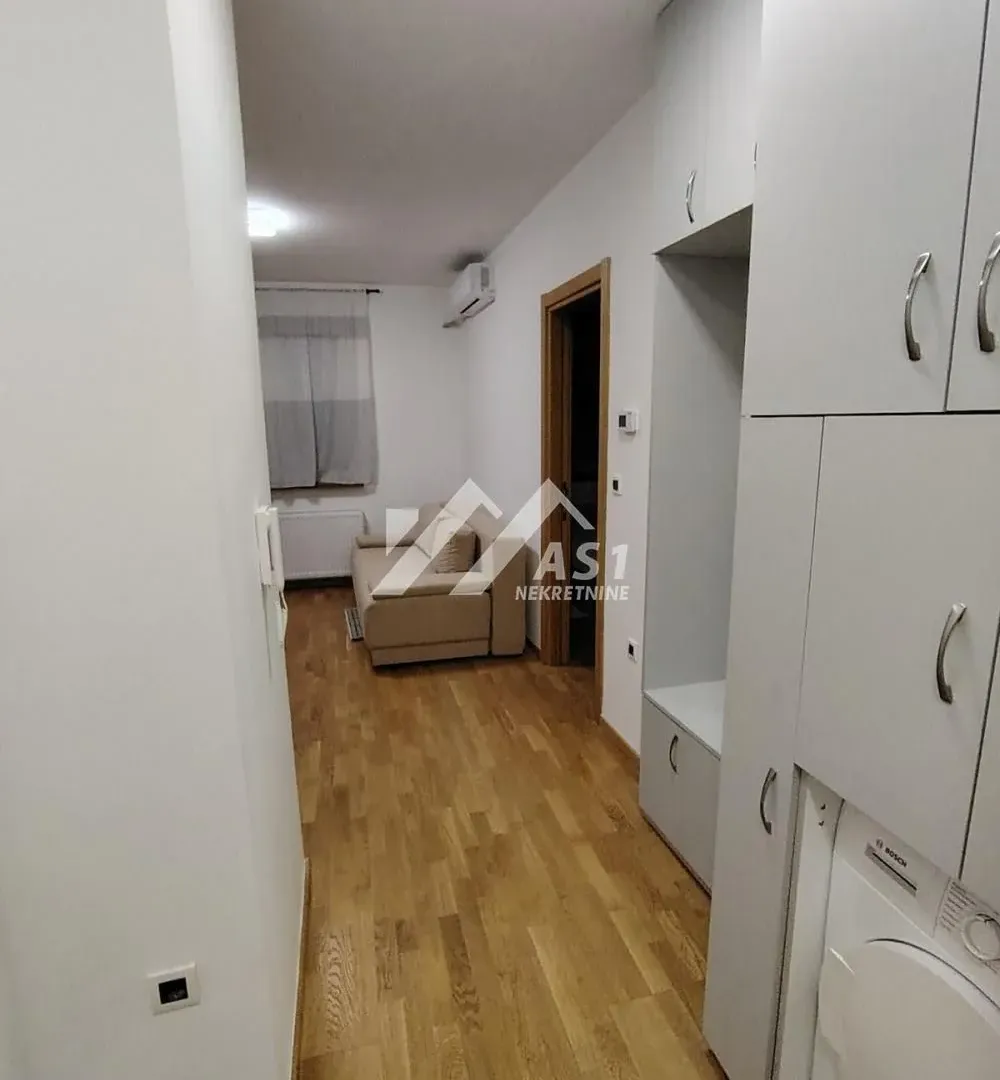 Izdavanje, jednosoban stan, 31m², Podbara, Novi Sad Sve Podlokacije