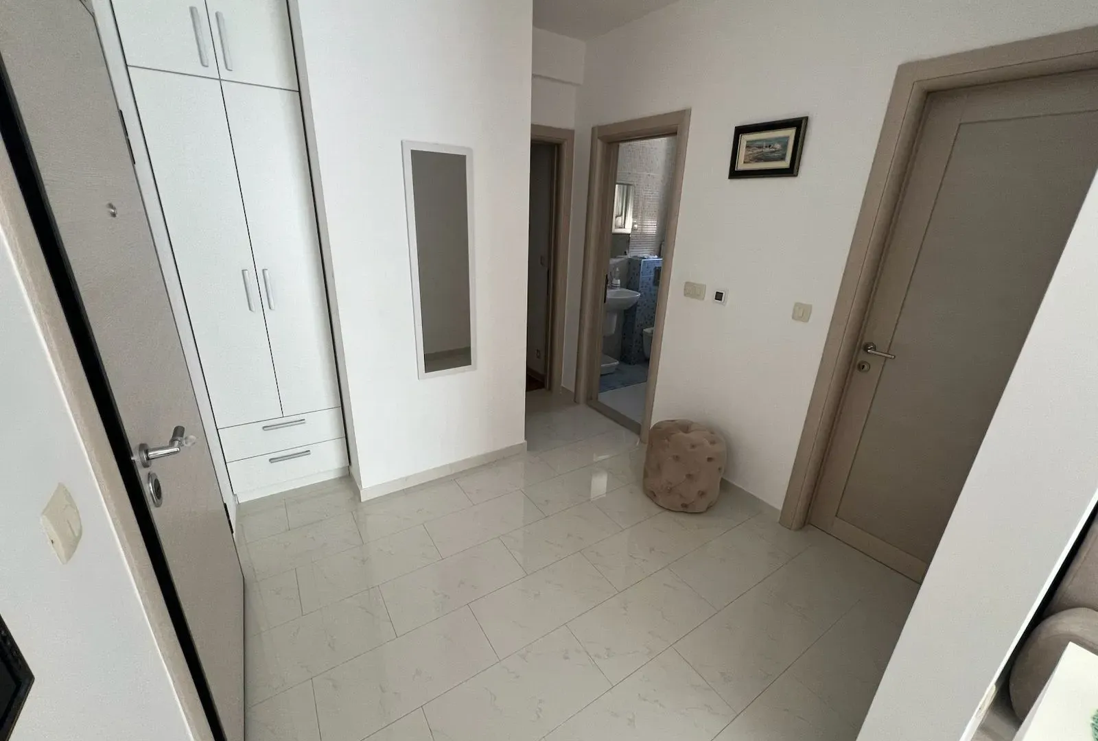 Rent, one bedroom apartment, 52m², Centar, Budva