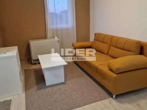 Stan in Zemun Gornji Grad