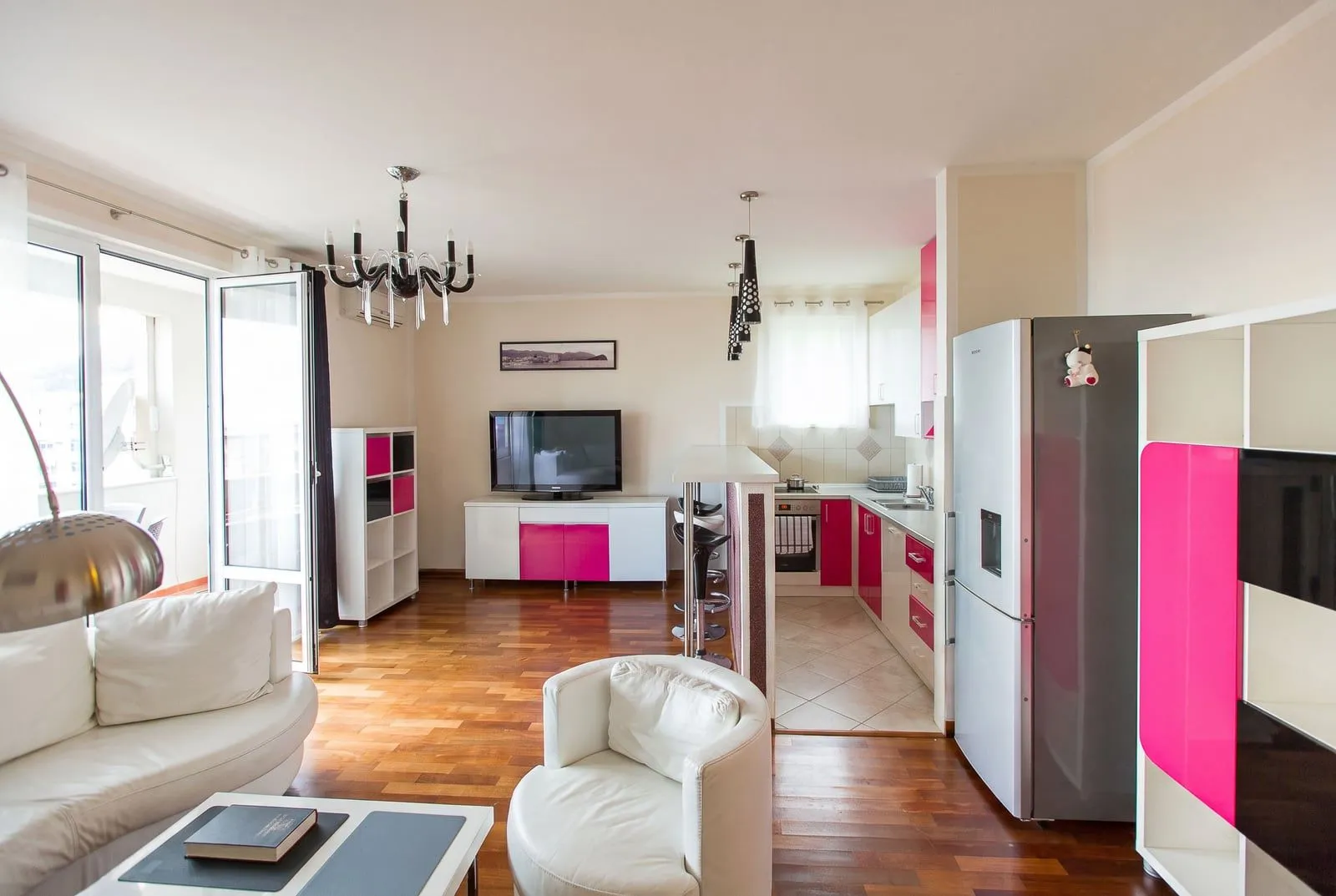 Sale, four bedroom apartment, 90m², Petrovac, Budva