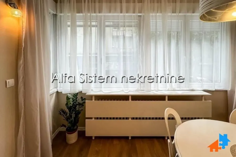 Rent, two bedroom apartment, 68m², Kalenić Pijaca, Vračar Sve Podlokacije