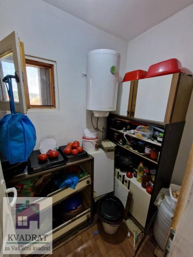 Prodaja, kuća, 300m², Kršna glava, Ub
