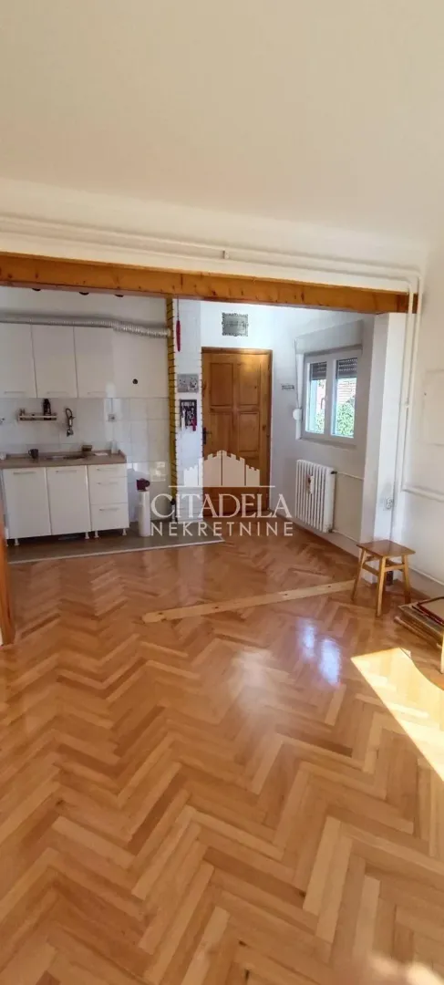 Prodaja, dvosoban stan, 52m², Cvetkova Pijaca, Zvezdara Sve Podlokacije