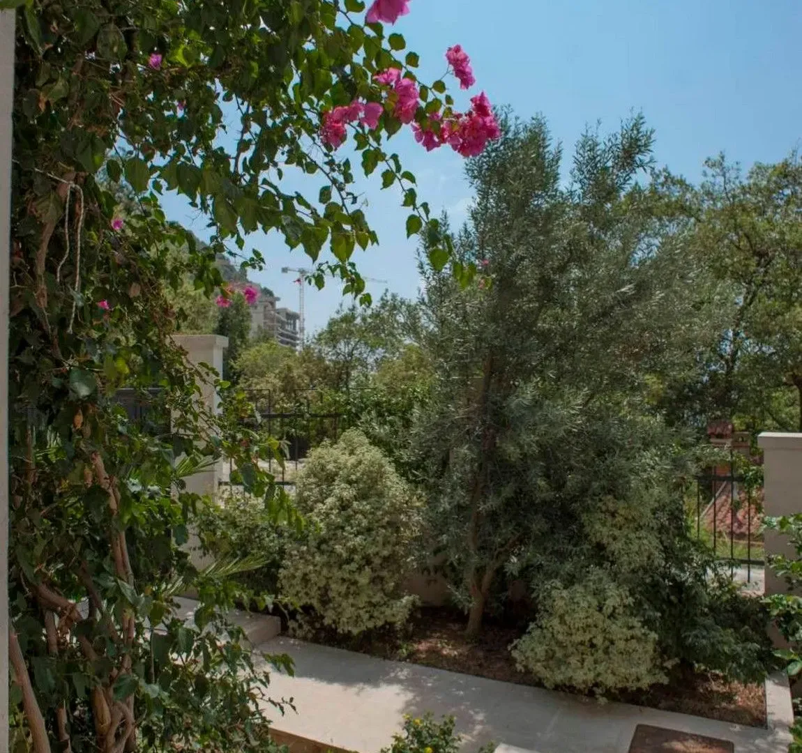 Sale, house, 400m², Perazića do, Budva