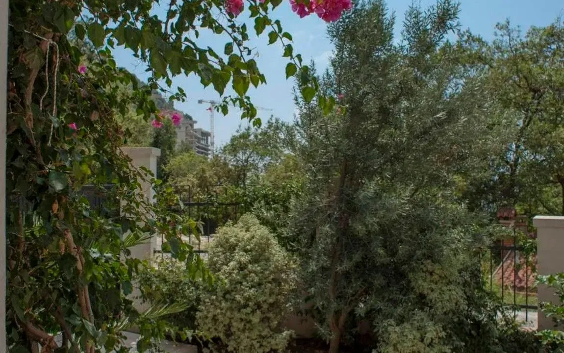 Sale, house, 400m², Perazića do, Budva