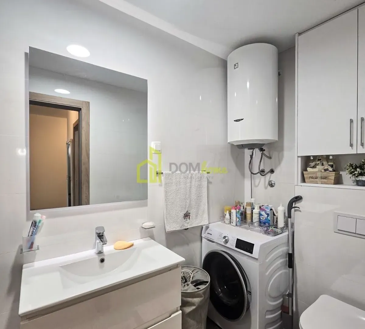 Izdavanje, dvosoban stan, 69m², Master Kvart, Podgorica