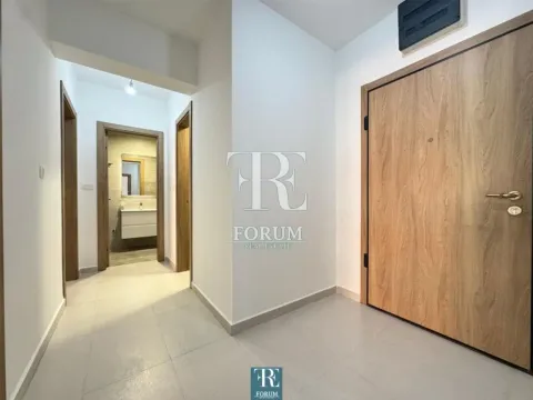 Izdavanje, dvosoban stan, 70m², Master Kvart, Podgorica - image 4